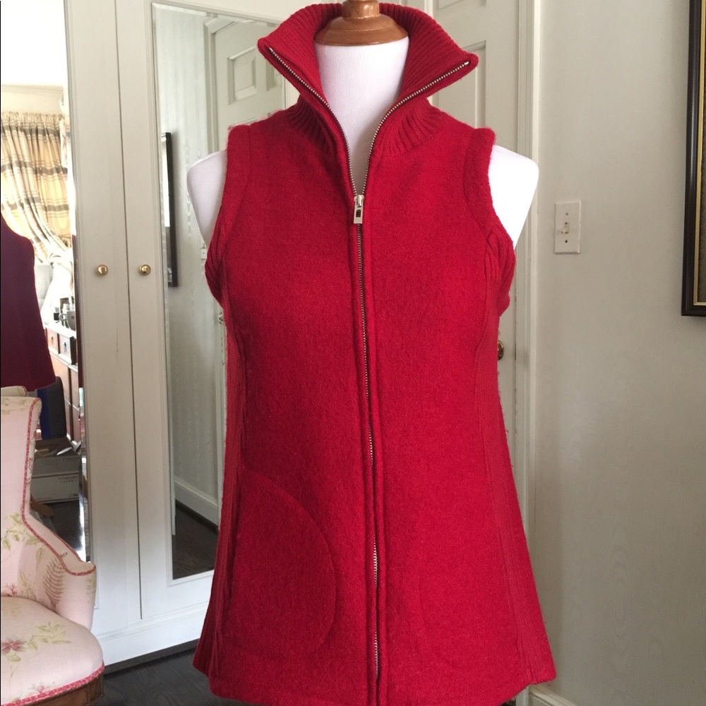 Red hi lo zipper vest